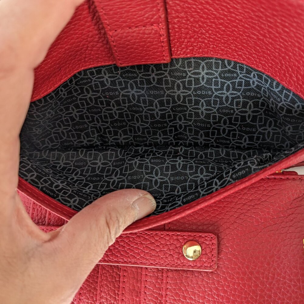 LODIS Red Pebbled Leather Wristlet Wallet Credit Card Stacker Gold Hardware 5x8 - Picture 8 of 16